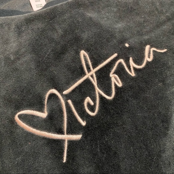 𝅺victoria’s Secret Sweater - Picture 3 of 6